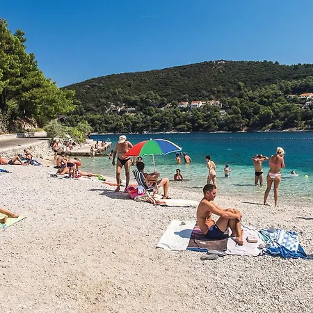 Holiday home Awesome Home In Pucisca With Wifi *